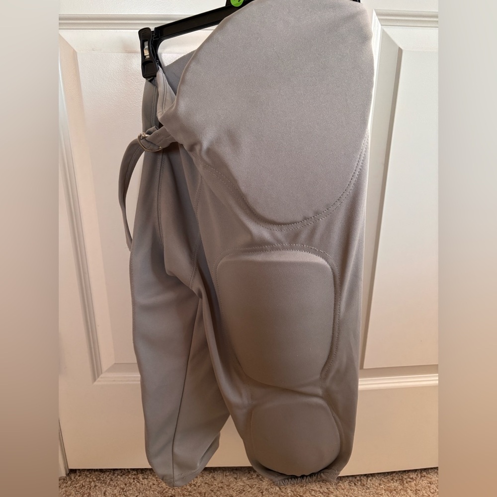 Augusta Sportswear padded football pants Men’s Large Gray